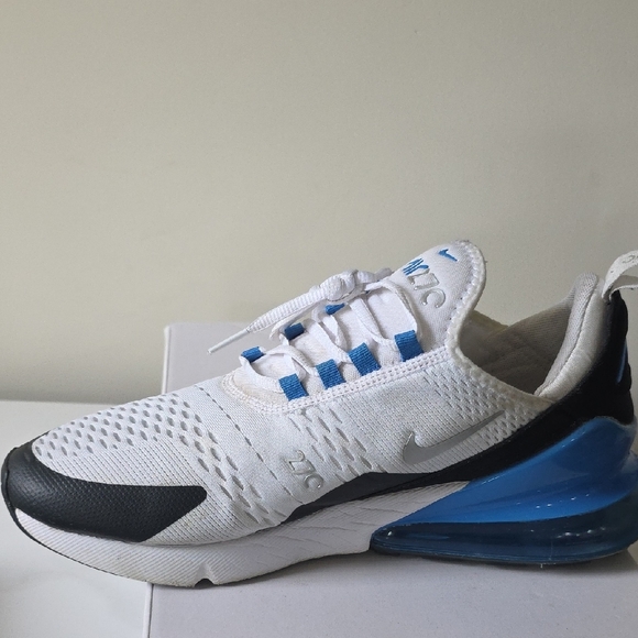 Nike Air Max 270 White and Blue Athletic Shoes - Picture 7 of 9